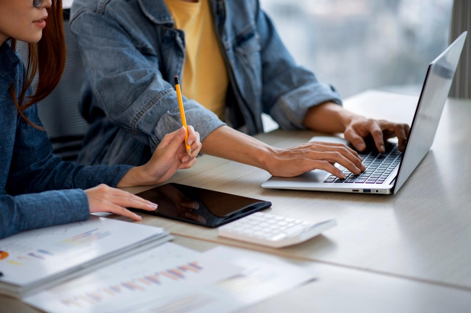 Analyse von Verkaufsgesprächen und Kundenreaktionen